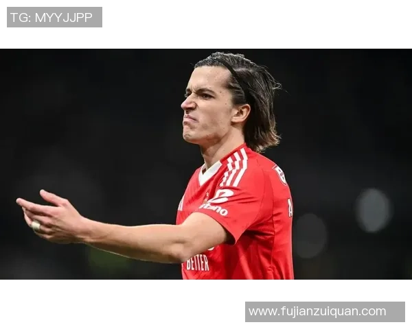 旧将阿尔瓦罗今夏离队后再度发威攻破皇马大门助力球队胜利 旧将阿尔瓦罗今夏离队后再度发威攻破皇马大门助力球队胜利