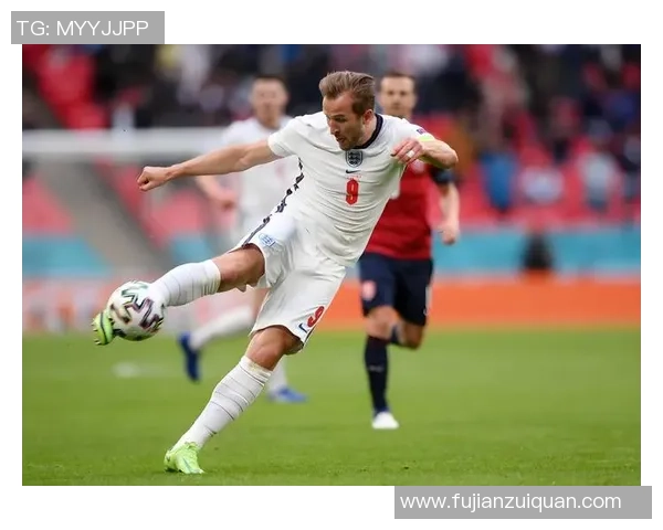 英格兰队中锋短缺危机显现凯恩孤军奋战难解球队困境